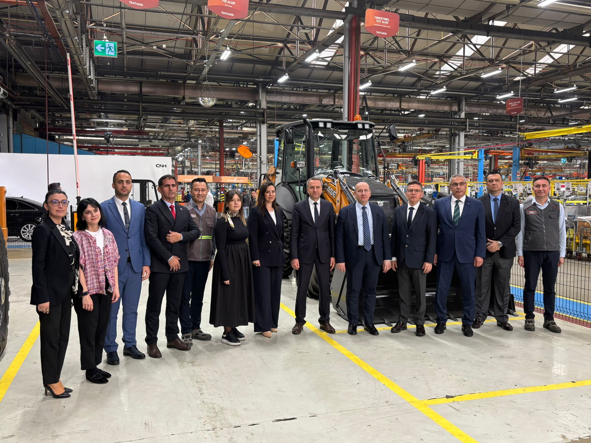 4-10 Mayıs İş Sağlığı ve Güvenliği (İSG) Haftası etkinlikleri çerçevesinde, 7 Mayıs 2025 tarihinde TürkTraktör A.Ş.’nin Ankara Fabrikası’na saha ziyareti düzenledik.