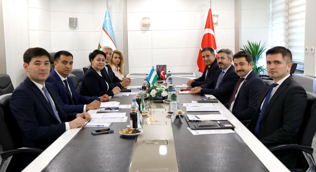 Ms. Turdiboyeva Rano ESHOVNA, the Deputy Minister of Employment and Poverty Reduction of Uzbekistan, and her accompanying delegation paid a visit to our Ministry on September 7, 2023 and held a meeting with our Deputy Minister Mr. Ahmet AYDIN.
