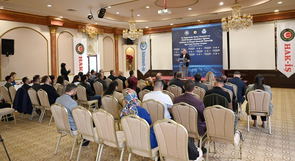 Bakanlığımız İle Hak-İş’in Birlikte Düzenlediği Proje İle 4 İlde 160 İşçiye Eğitim Verilmesi Hedefleniyor