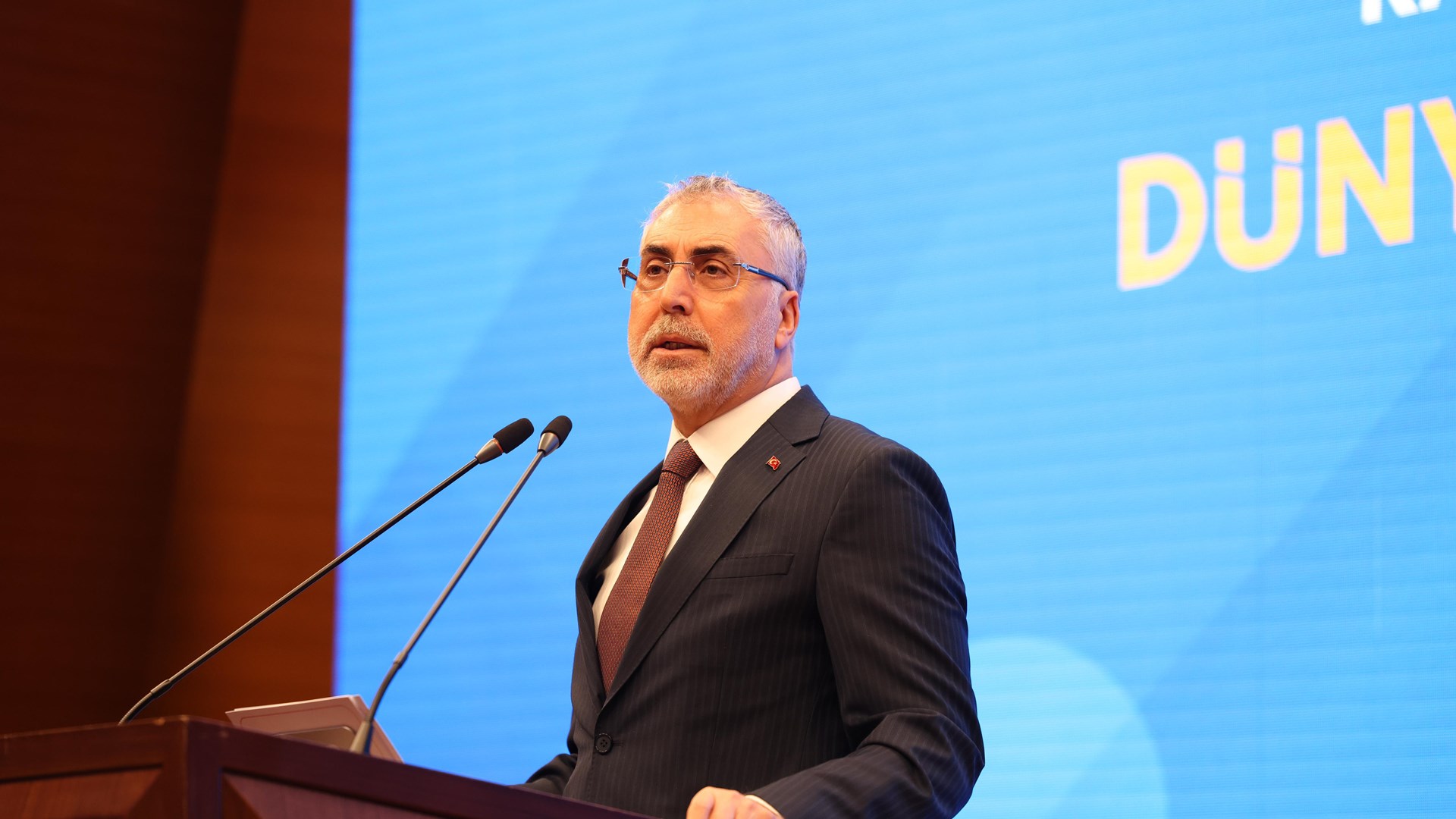 Bakan Işıkhan, Sanayide Kadın Eli Projesi Ödül Töreni’ne Katıldı