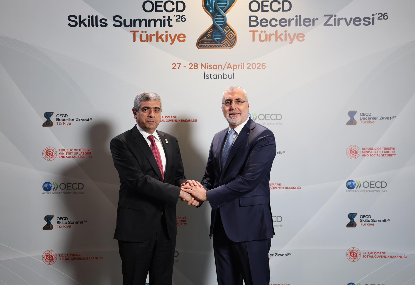 Bakan Işıkhan, OECD 2026 Beceriler Zirvesi Kapsamında İkili Temaslarda Bulundu