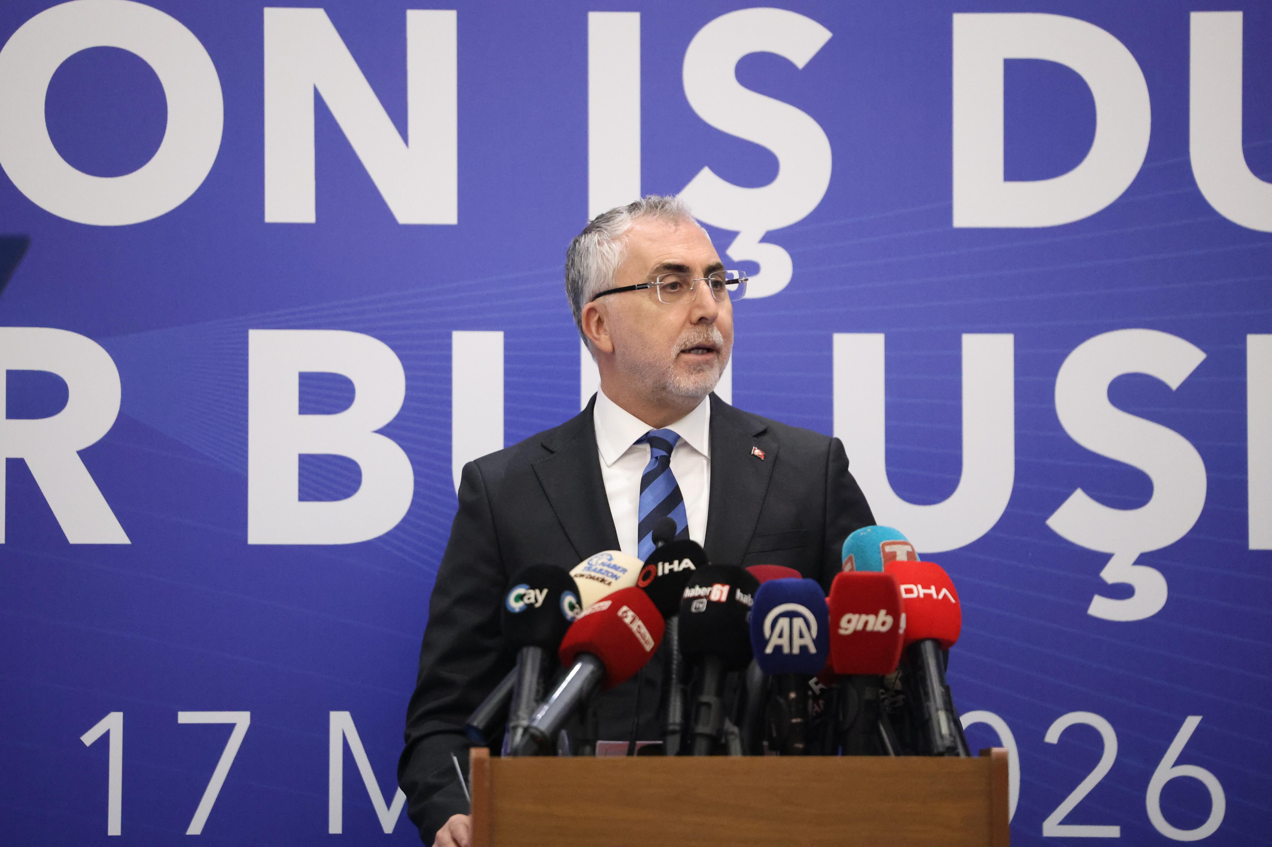 Bakan Işıkhan, Trabzon’da Ziyaretlerde Bulundu