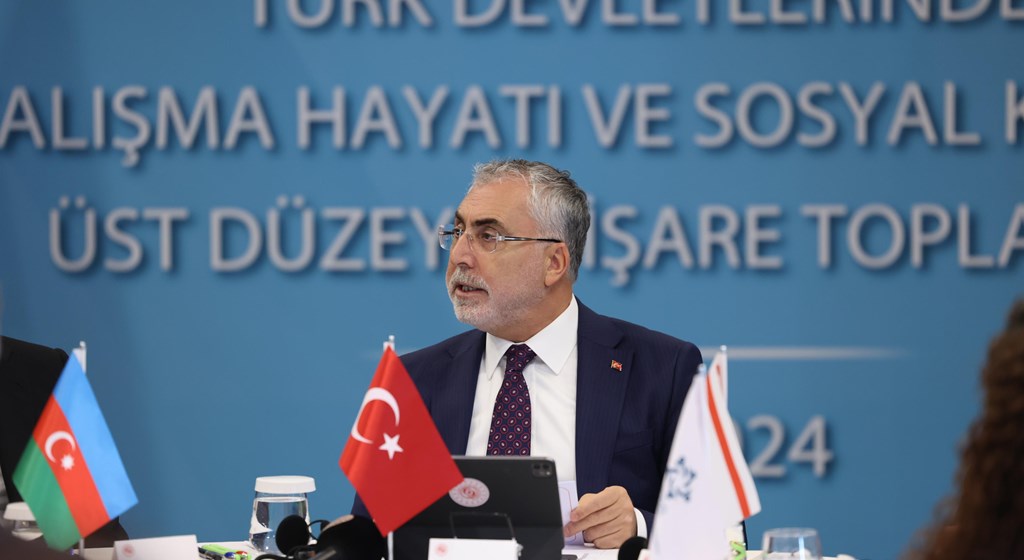 Within the framework of the ‘International Conference on Labour Life and Social Protection in Turkic States’ to be organised by the Ministry of Labour and Social Security, a Round Table Meeting titled ‘Social Protection, Working Life and Social Services’ was held under the chairmanship of Minister of Labour and Social Security Prof. Dr. Vedat Işıkhan.