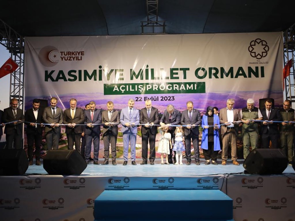 Minister Işıkhan Visited Mardin, His Family Home