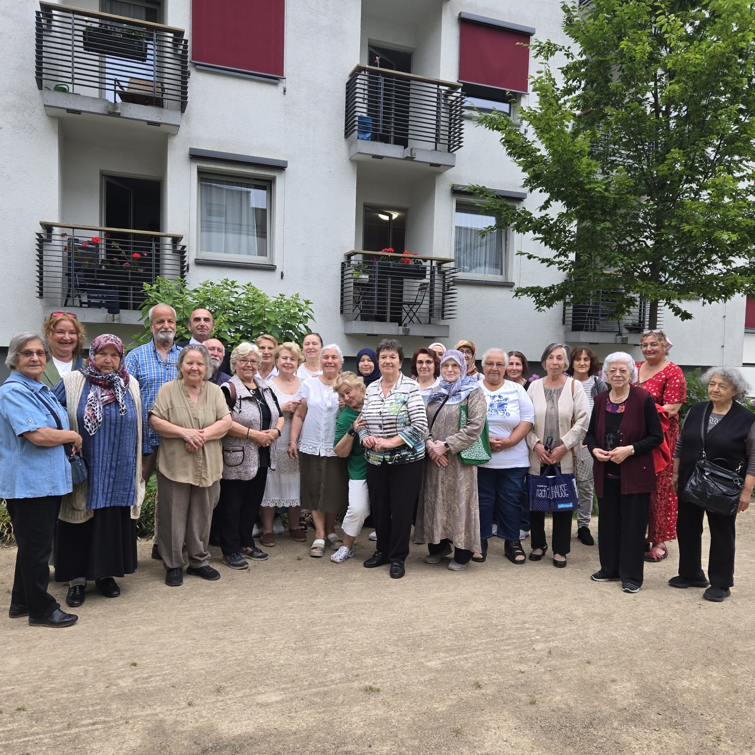 The Cologne Labour and Social Security Attaché Office held an informational meeting for pensioners living in Germany at the AWO Cologne Association.
