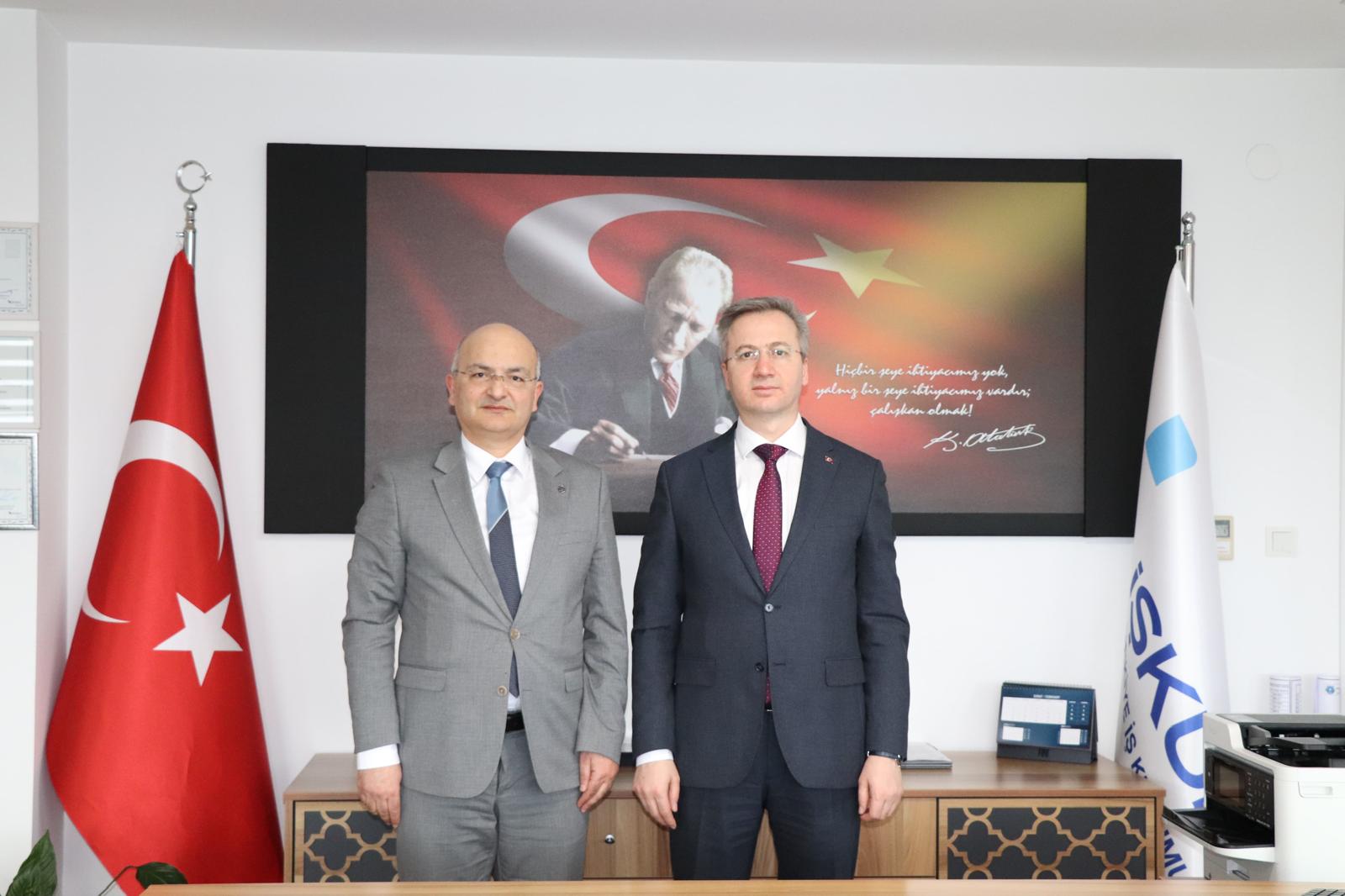 Rehberlik ve Teftiş Başkanımız Bekir Aktürk, Başkan Yardımcılarımız Resül Yılmaz, Davut Seyhan ve Gökhan Ateş ile Bursa Rehberlik ve Teftiş Grup Başkanımız Gökhan Kuzu, 07 Şubat 2025 tarihinde Bursa Çalışma ve İş Kurumu İl Müdürlüğünü ziyaret etti.