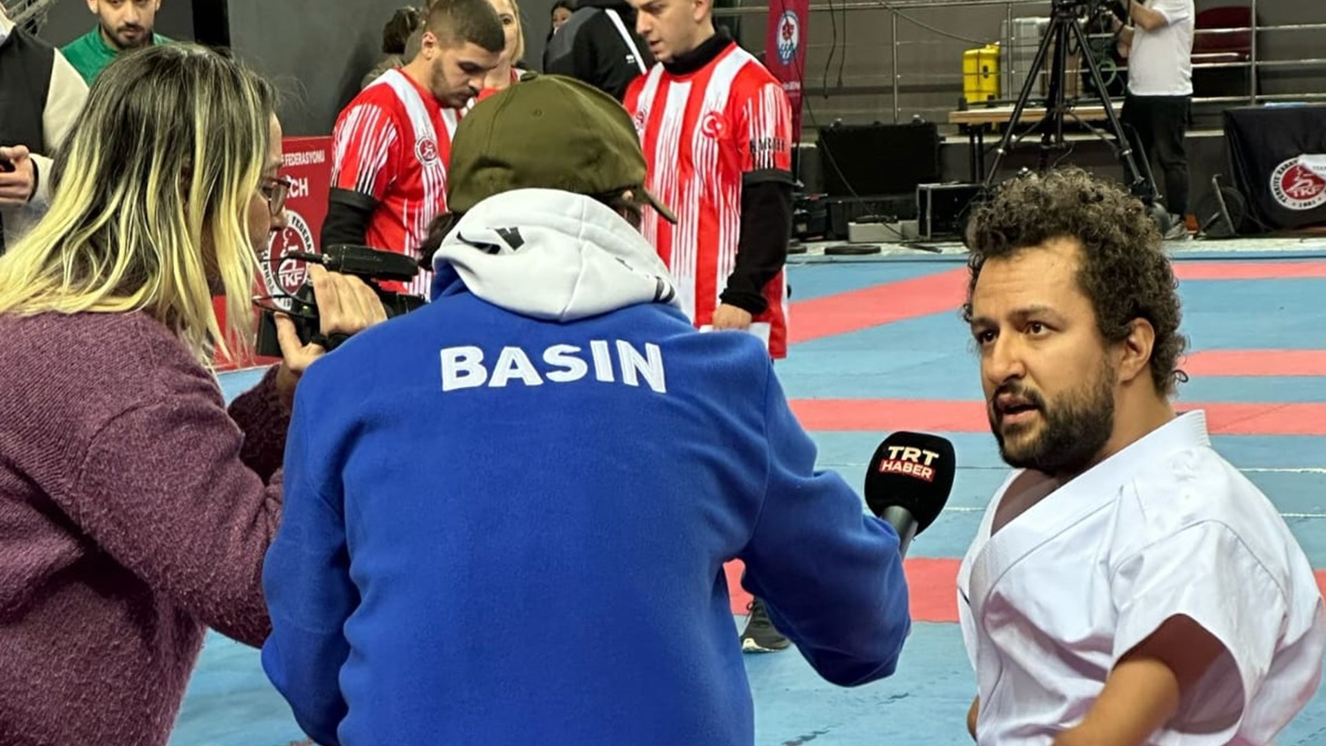 2012 yılından bu yana Genel Müdürlüğümüzde görev yapan ve yüzme alanında uluslararası ve ulusal olarak 95 madalyaya sahip milli yüzücümüz Hamit Demir, başarılarına bir yenisini daha ekledi.