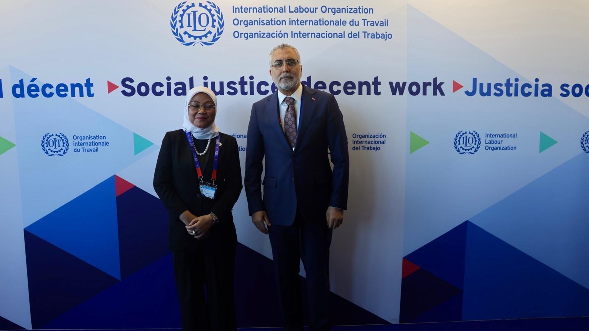 Çalışma ve Sosyal Güvenlik Bakanı Prof. Dr. Vedat Işıkhan, ILO'nun 112'nci Uluslararası Çalışma Konferansı'na katılmak üzere Cenevre’ye gitti.