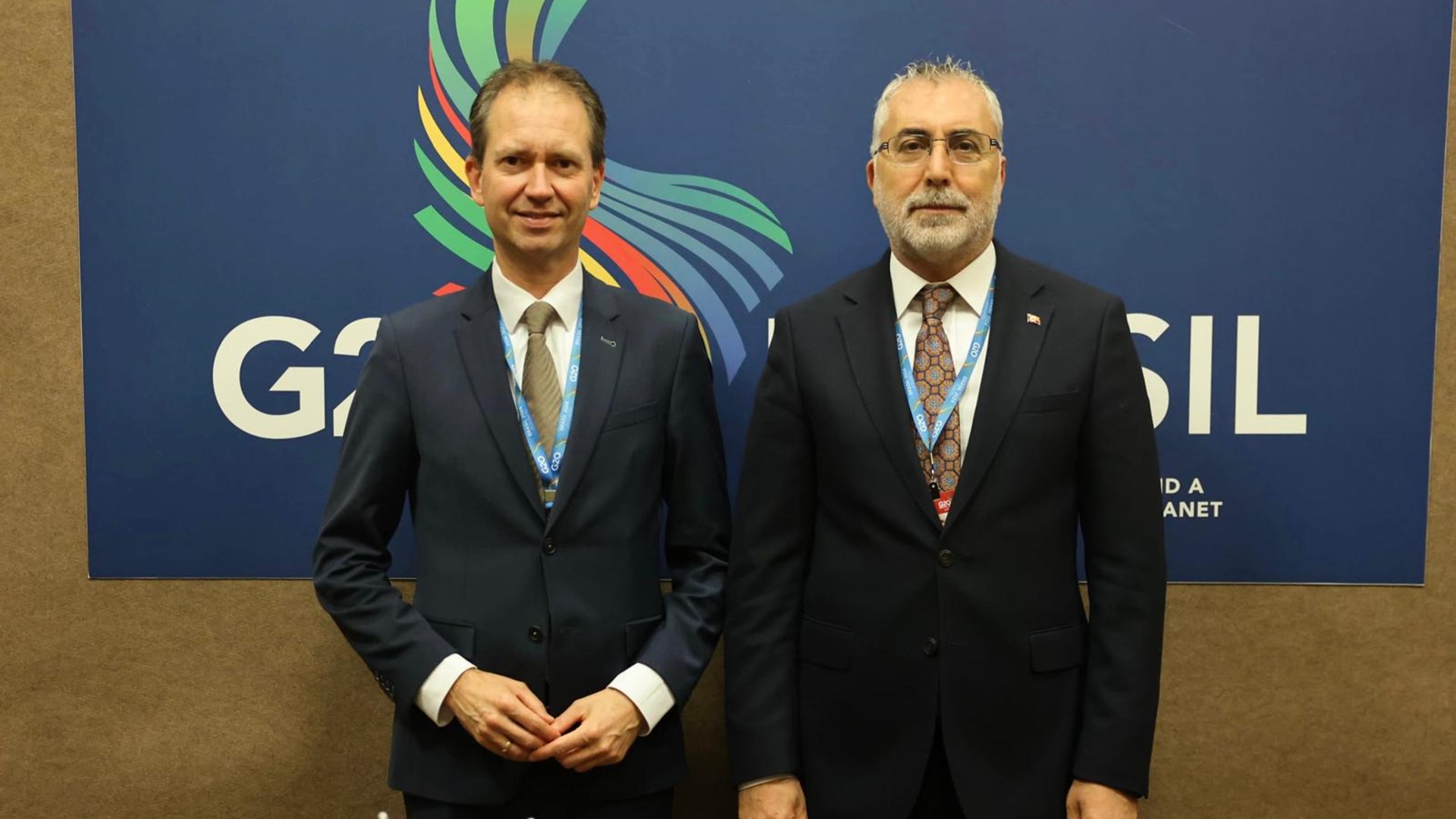 Çalışma ve Sosyal Güvenlik Bakanı Prof. Dr. Vedat Işıkhan, Brezilya'nın Fortaleza kentinde düzenlenen "G20 Çalışma ve İstihdam Bakanları Toplantısı" kapsamında düzenlenen "Adil Geçiş Liderlik Forumu"nda konuştu.