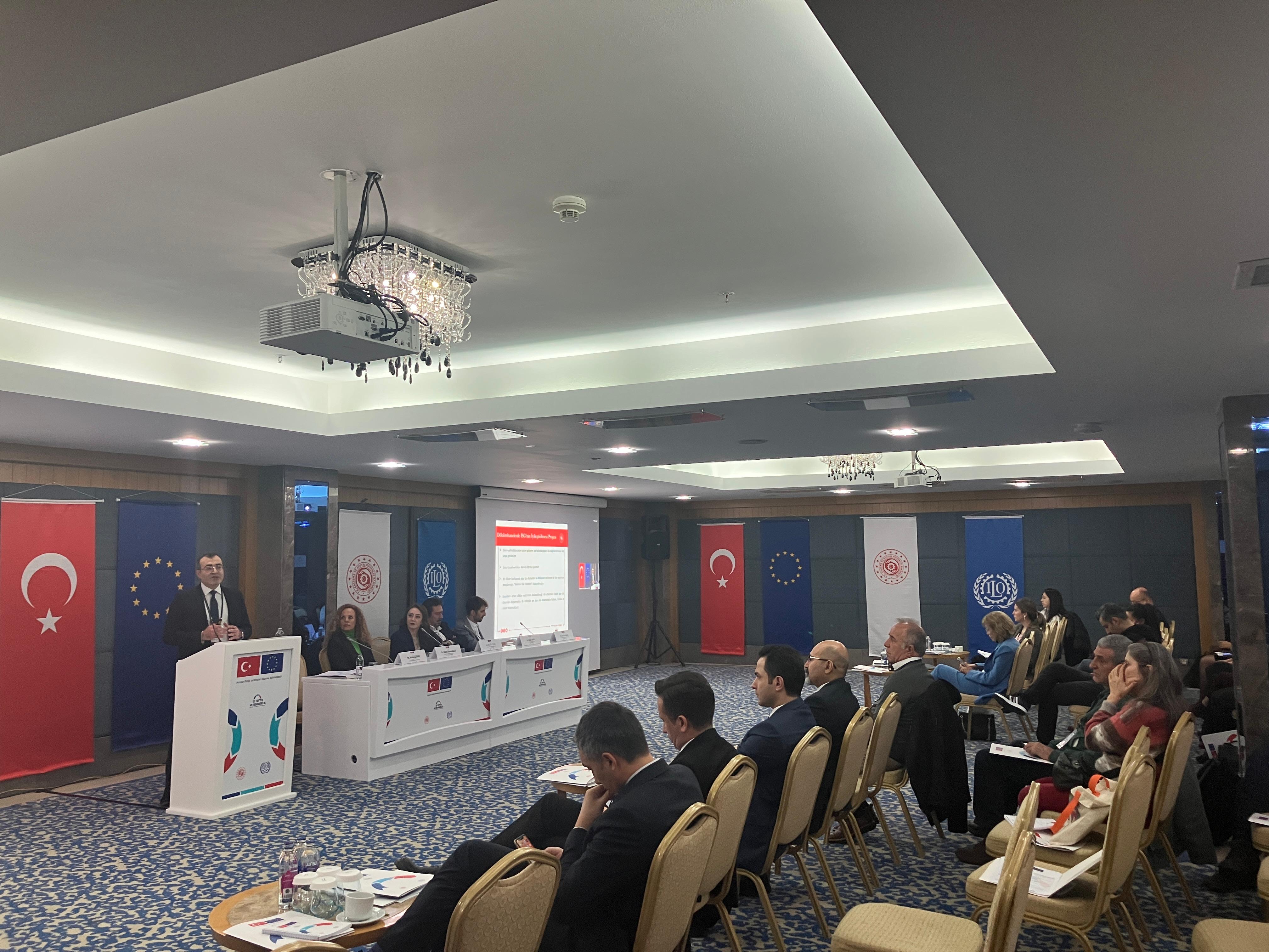 İş Teftiş ve Rehberlik Projesi kapsamında düzenlenen piyasa sistemleri analizi sektörel danışma toplantılarının ikincisi olan, “Metal Sektöründe İnsana Yakışır İşler Danışma Toplantısı”, 6-7 Şubat 2025 tarihlerinde Bursa’da gerçekleştirildi.