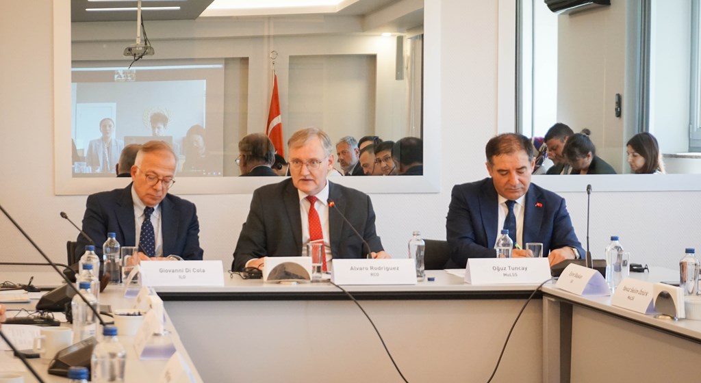 At the UN Country team meeting held in Ankara, the delegation of our Ministry, headed by our Director General Oğuz Tuncay, exchanged views with the UN Country Team on economic and social construction works in the provinces hit by the earthquake.