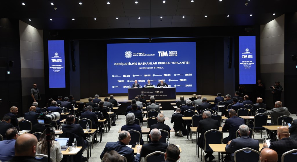 Çalışma ve Sosyal Güvenlik Bakanı Prof. Dr. Vedat Işıkhan, Türkiye İhracatçılar Meclisi (TİM) Başkanlar Kurulu Toplantısı’na katıldı.