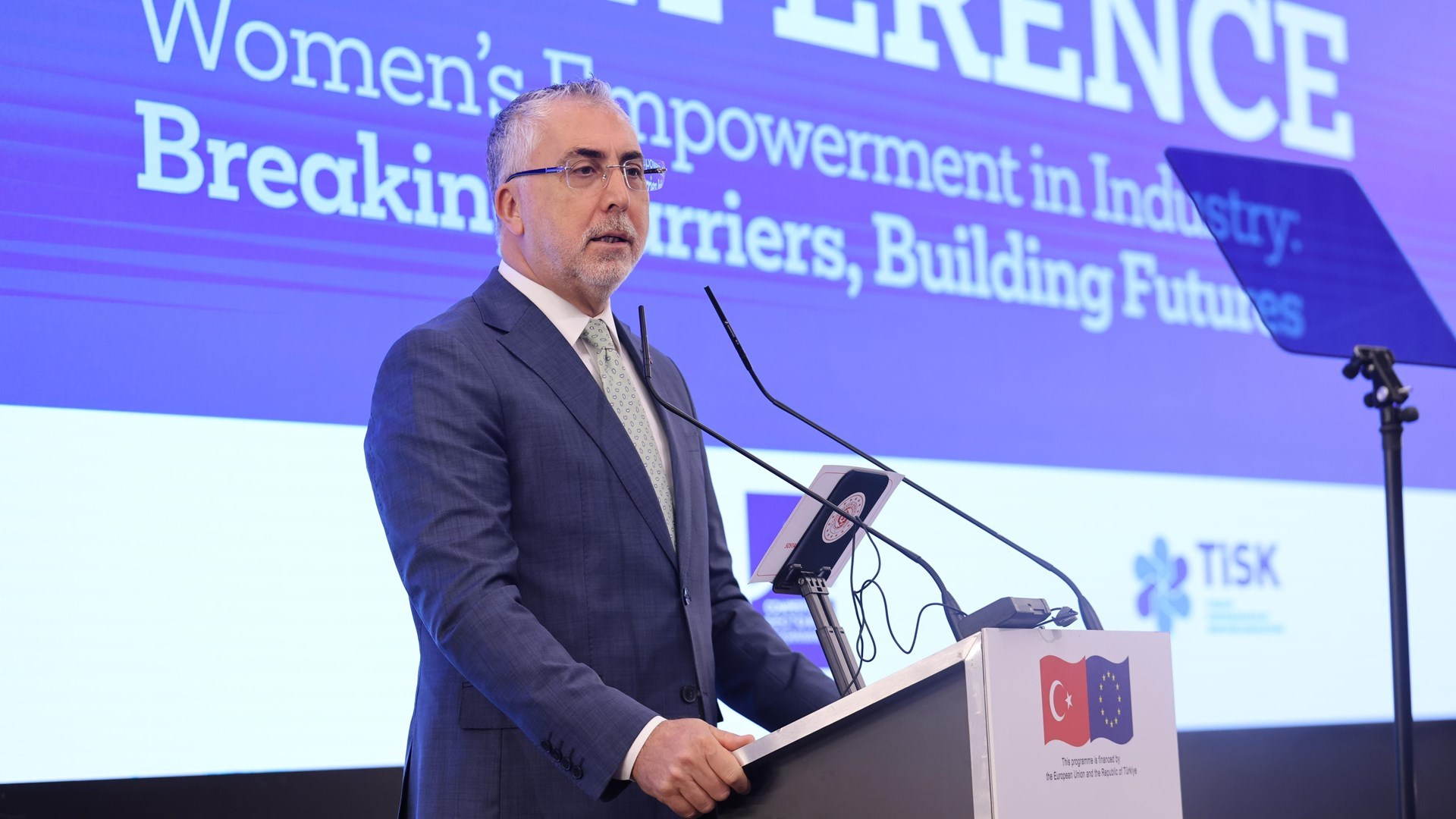 Bakan Işıkhan, TİSK’in “İmalat Sanayisinde Kadınların Güçlenmesine Yönelik Model Geliştirme Projesi” Uluslararası Konferansı’na Katıldı