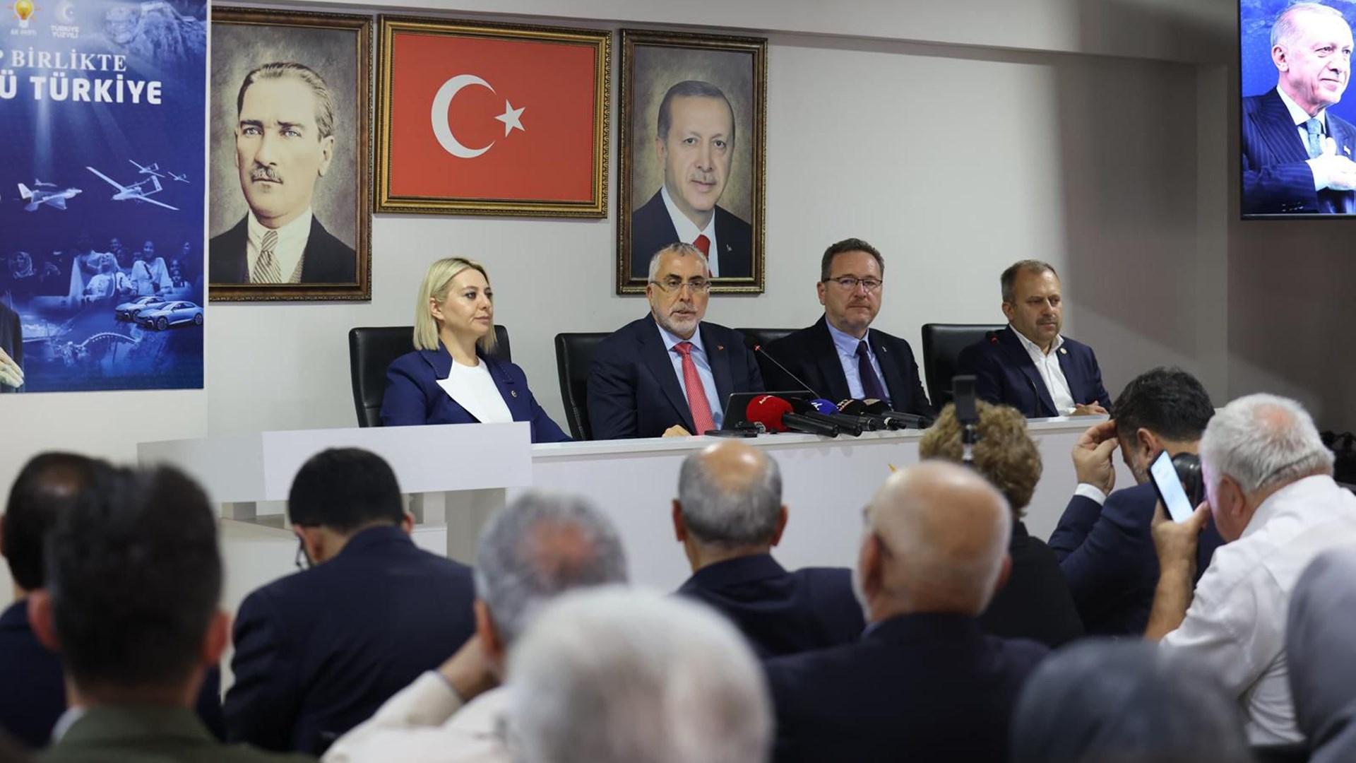 Bakan Işıkhan, Kastamonu’da Temaslarda Bulundu