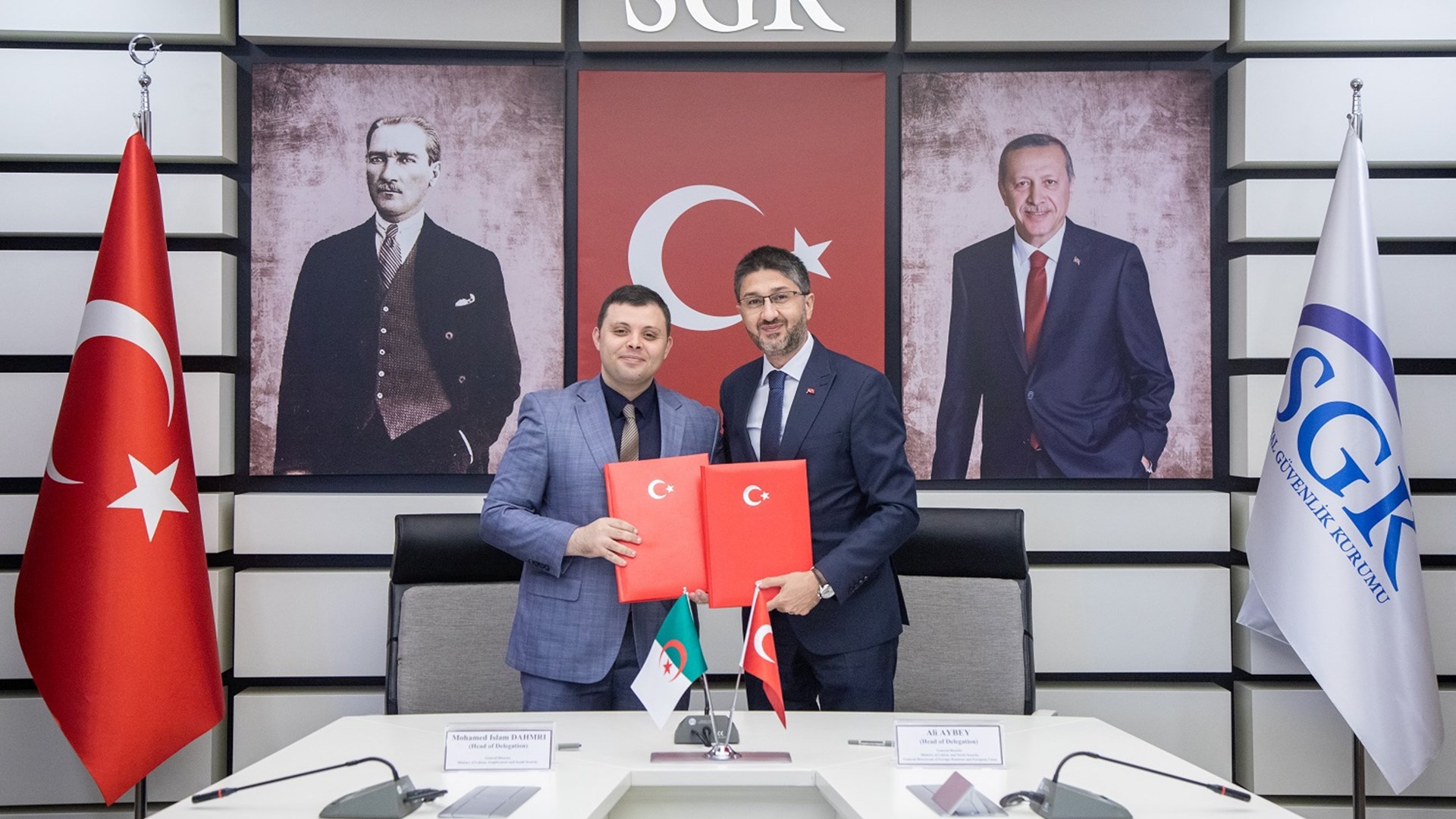 Ülkemiz ile Cezayir arasında Sosyal Güvenlik Anlaşması akdedilmesine yönelik müzakerelerin üçüncü turu, 24-26 Haziran 2025 tarihleri arasında Ankara’da gerçekleştirildi.