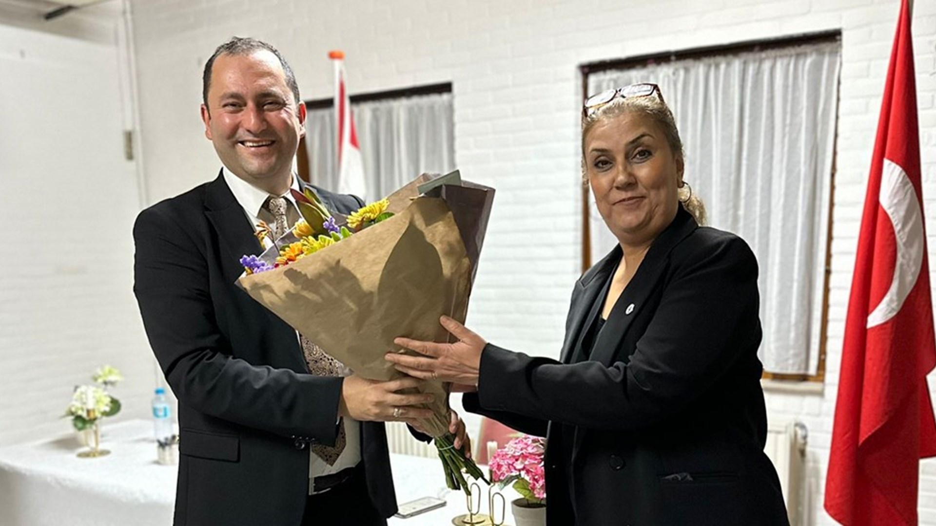 Deventer Çalışma ve Sosyal Güvenlik Ataşeliğimiz, SW Waalstad Nijmegen tesislerinde vatandaşlarımızla bir araya geldi.