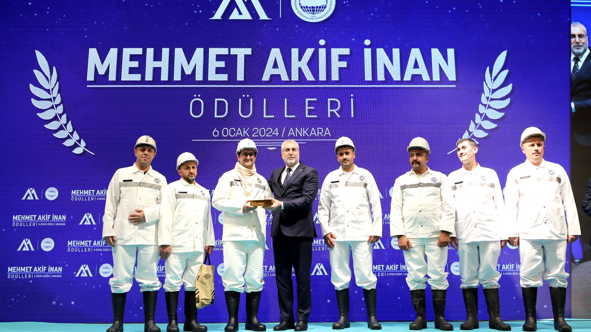 Bakan Işıkhan, “Mehmet Akif İnan Ödülleri” Programı’na Katıldı