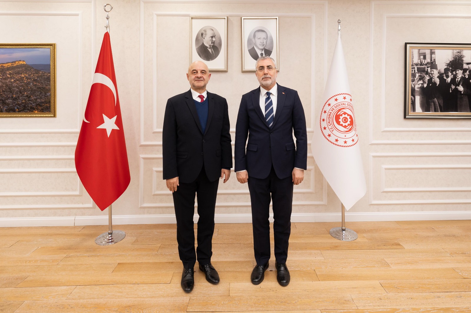 Dostane ve verimli geçen görüşmelerde her dört ülkenin muhatap Bakanlıklarıyla işbirliğinin geliştirilmesi ve ülkelerimiz arasındaki ilişkilere katkı sağlanabilecek hususlar üzerinde istişarelerde bulunuldu.