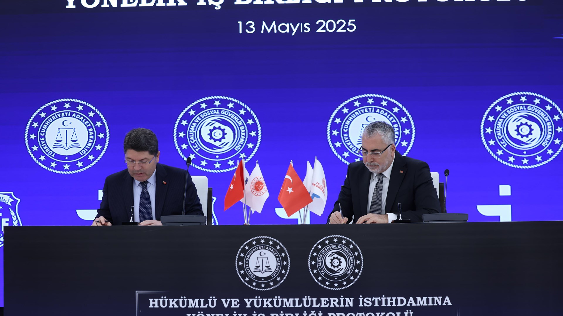 Bakan Işıkhan, ‘Hükümlü ve Yükümlülerin İstihdamına Yönelik İş Birliği Protokolü’ İmza Töreni’ne Katıldı