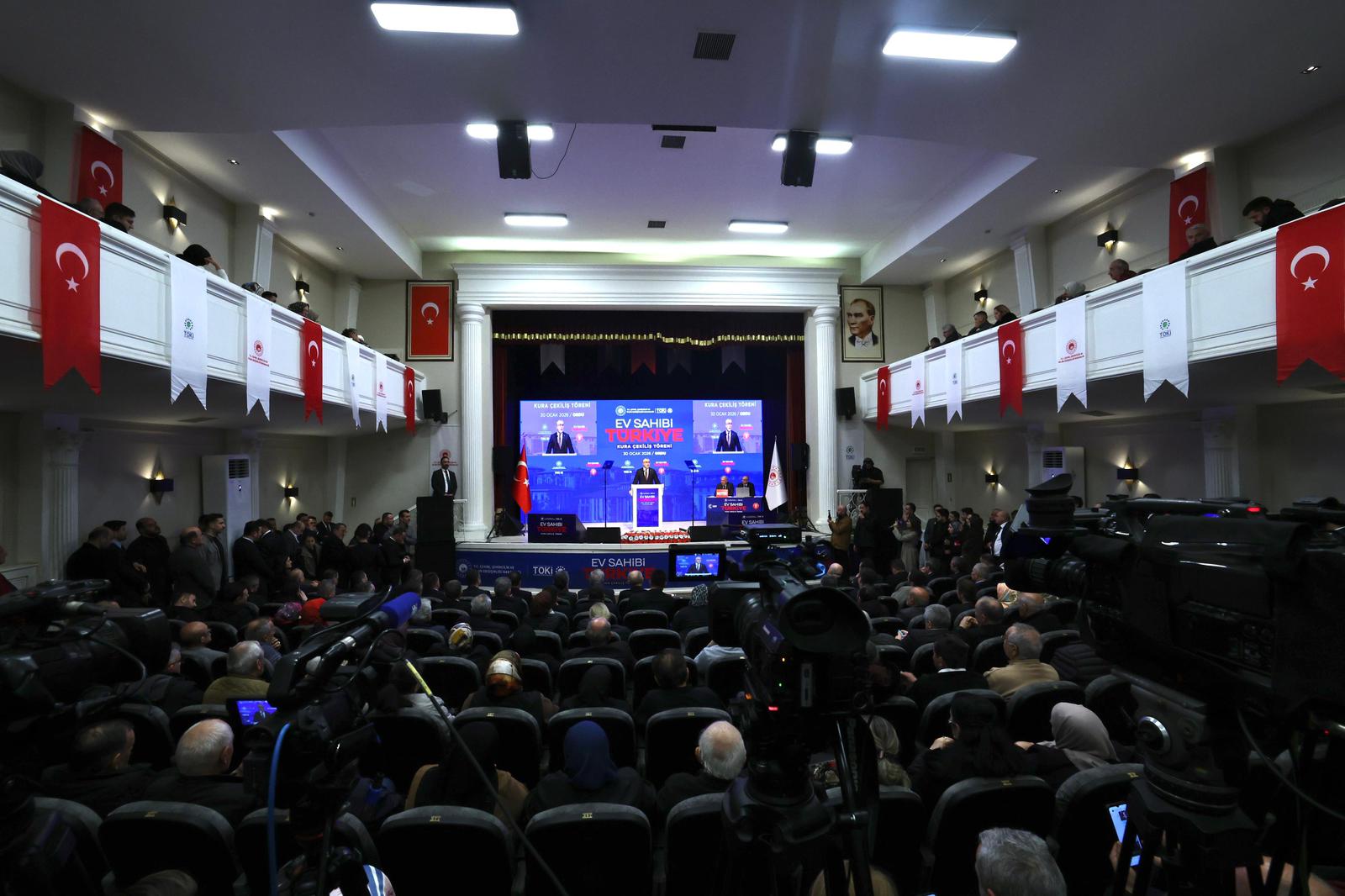 Bakan Işıkhan, Ordu’da Ziyaretlerde Bulundu