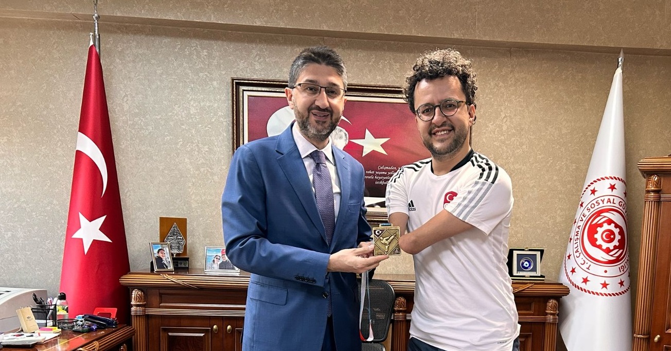 Employed at our Directorate General since 2012 and owner of 95 medals internationally and nationally in swimming, our national swimmer Hamit Demir achieved yet another success in the branch. 