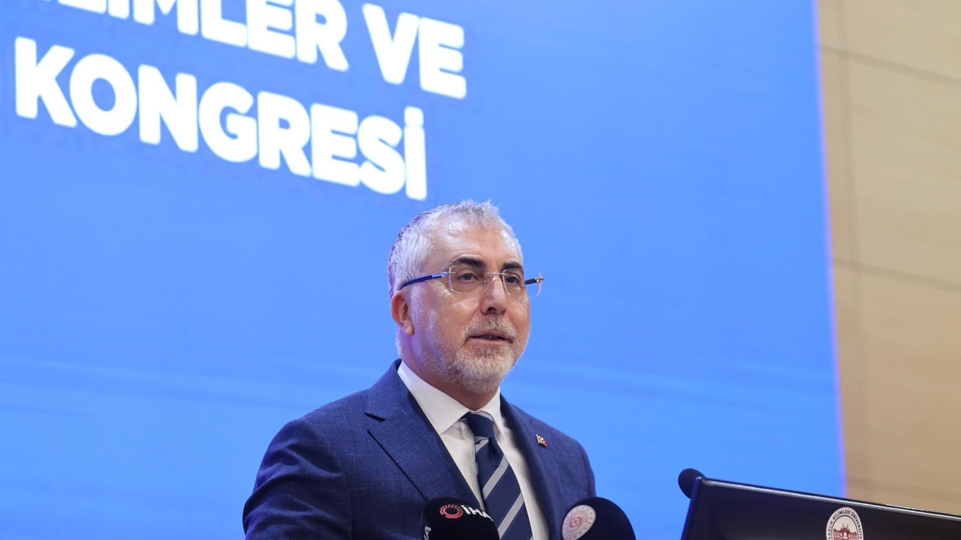 Bakan Işıkhan, Uluslararası Sosyal Bilimler ve İş Sağlığı ve Güvenliği Kongresi’ne Katıldı