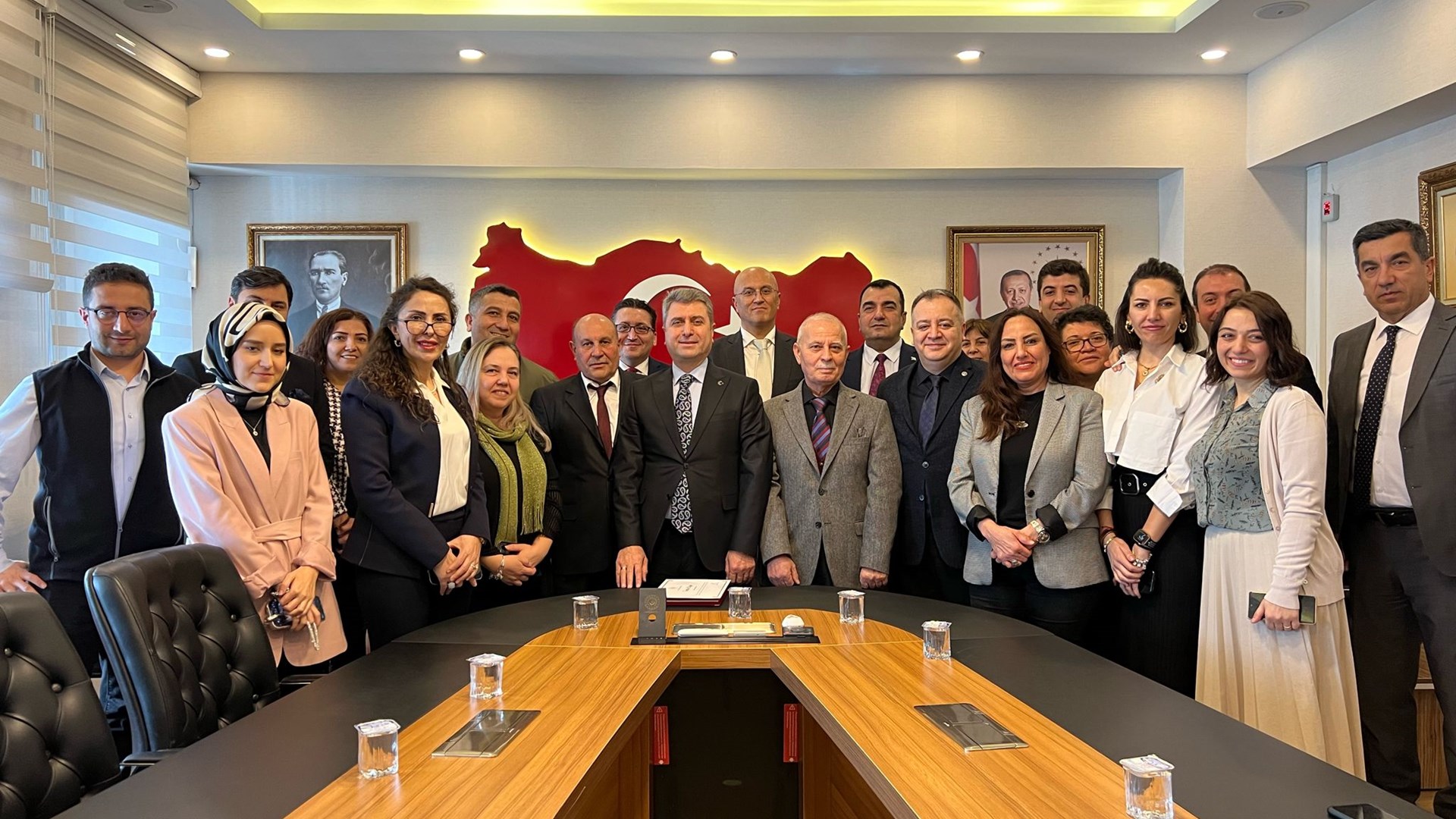 Genel Müdürlüğümüzde emekli olan personellere Teşekkür Plaketi verildi.