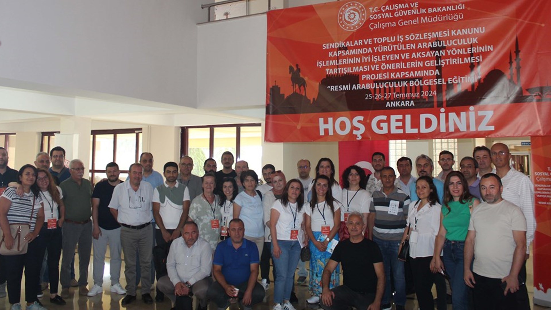 Genel Müdürlüğümüzce düzenlenen "Sendikalar ve Toplu İş Sözleşmesi Kanunu Kapsamında Yürütülen Arabulucu İşlemlerinin İyi İşleyen ve Aksayan Yönlerinin Tartışılması ve Önerilerin Gerçekleştirilmesi Projesi" eğitiminde, arabuluculuk sürecindeki aksaklıklar ve çözüm önerileri kapsamlı bir şekilde tartışıldı.