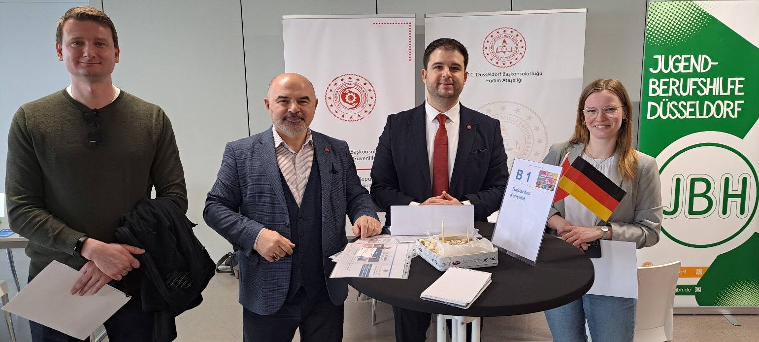 Dusseldorf Labour and Social Security Attachee's Office participated in Vocational Training Fair