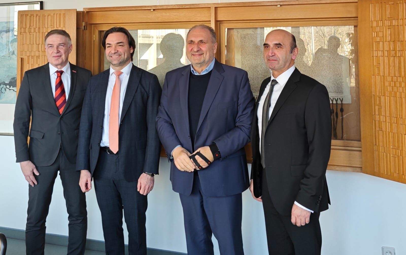 Turkish Labour and Social Security Attaché in Cologne visited H. Peter Wollseifer, President of the Cologne Chamber of Craftsmen and Dr Werdel, General Manager.