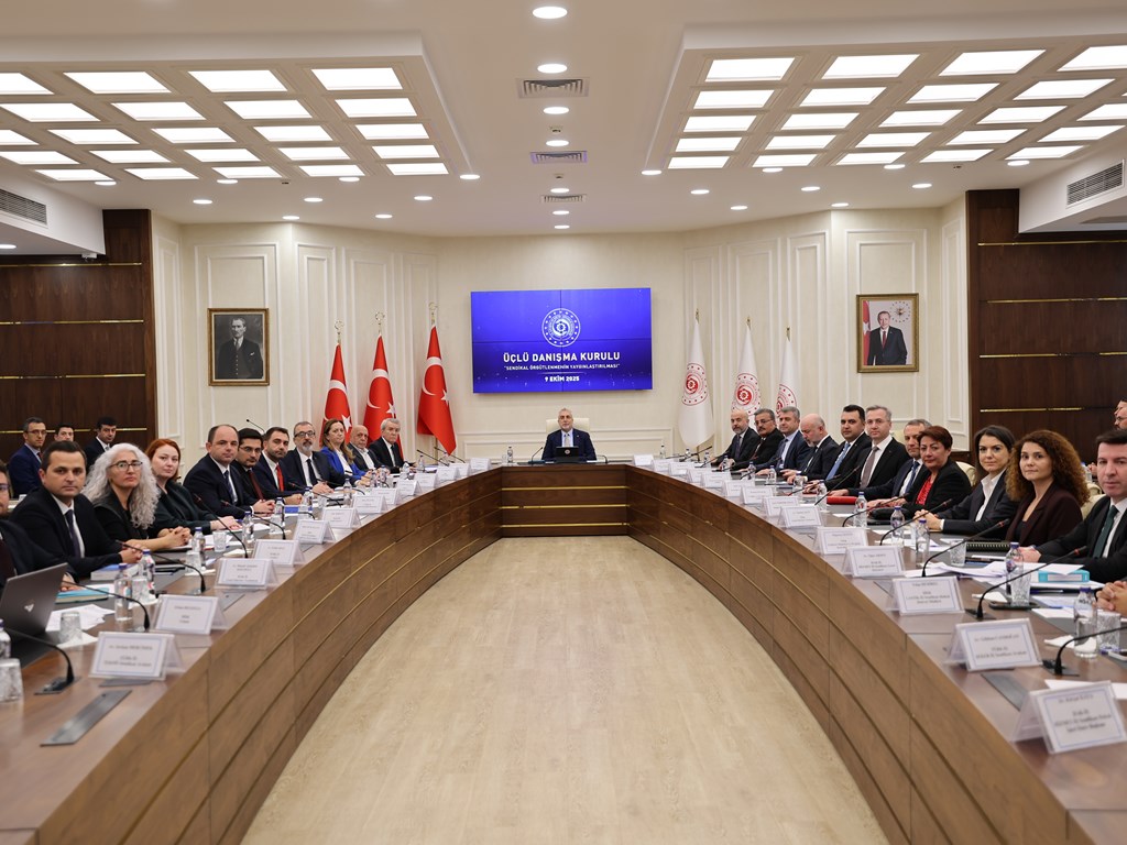 Üçlü Danışma Kurulu, Sendikal Örgütlenmenin Yaygınlaştırılması Gündemiyle Toplandı