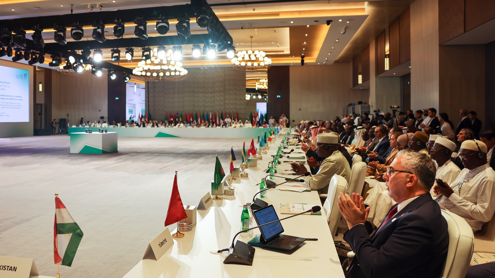 Bakan Işıkhan, İslam İşbirliği Teşkilatı Çalışma Bakanları 6. İslam Konferansı’na Katıldı