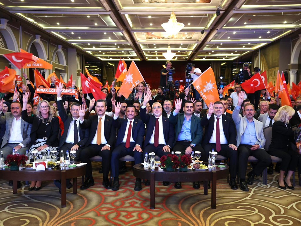 Bakan Işıkhan, AK Parti İzmir İl Danışma Meclisi Toplantısı’na Katıldı