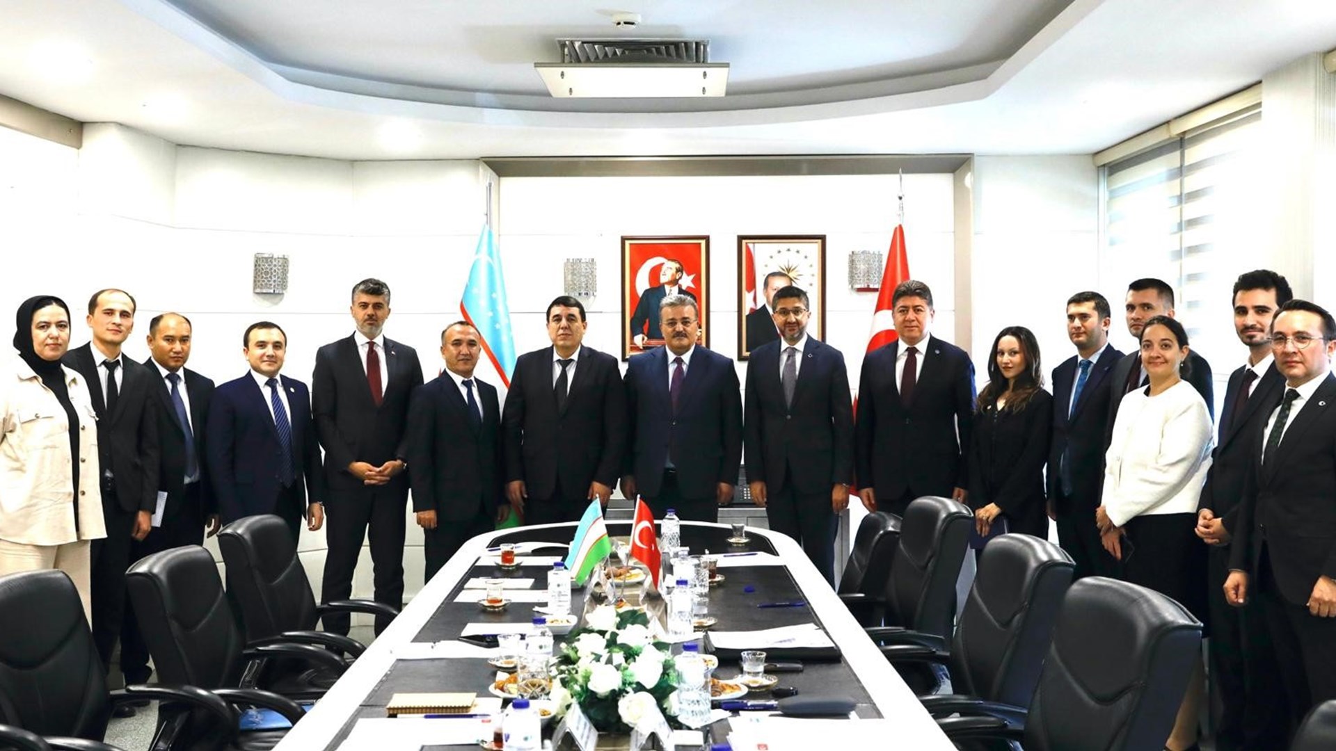 Bakan Yardımcısı ÖZÇELİK, Özbekistan Cumhuriyeti İstihdam ve Yoksulluğun Azaltılması Bakan Yardımcısı MURATOV ile Görüştü