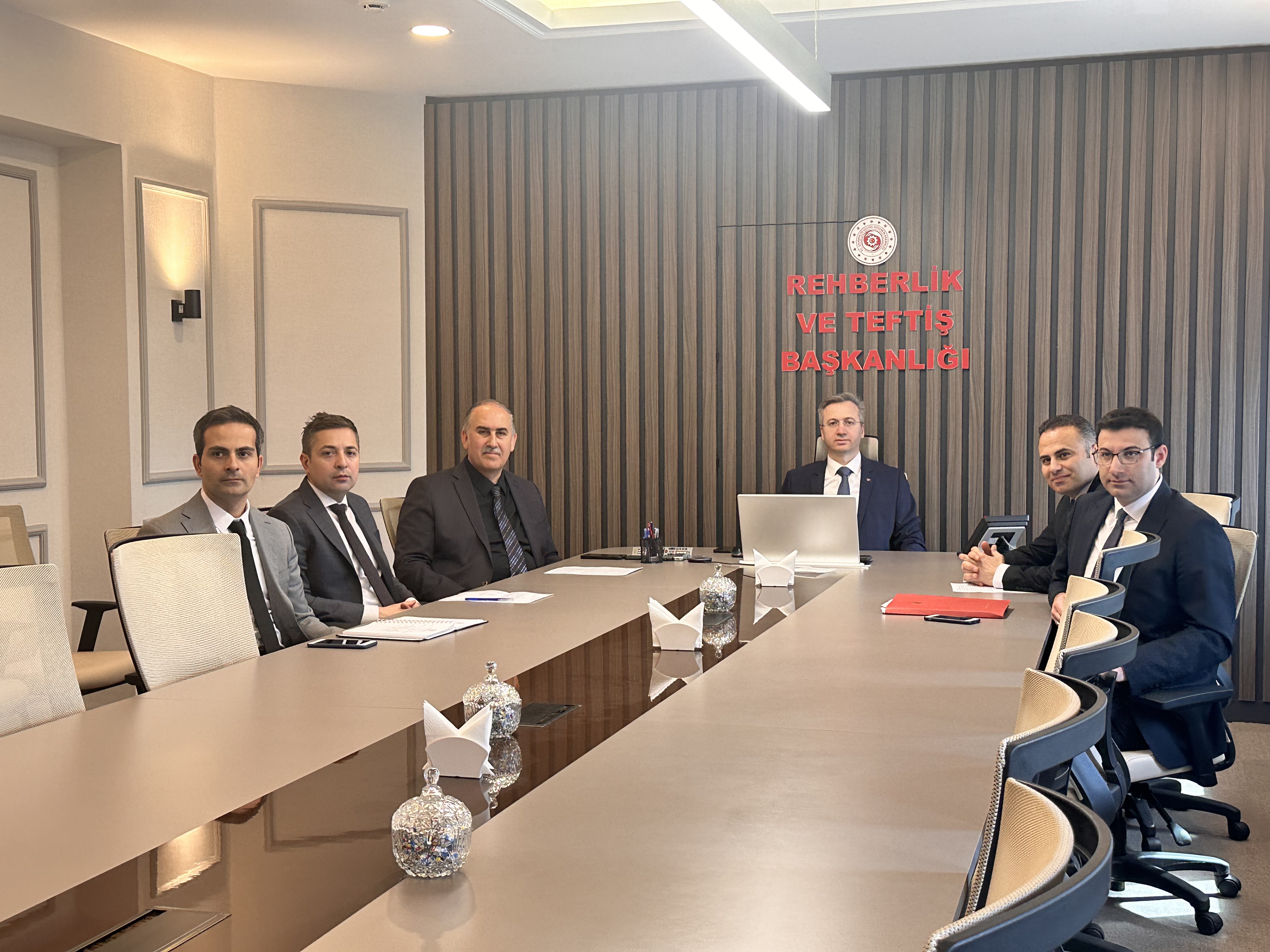 Grup Başkanlıkları Yöneticileri ile Toplantı Düzenlendi