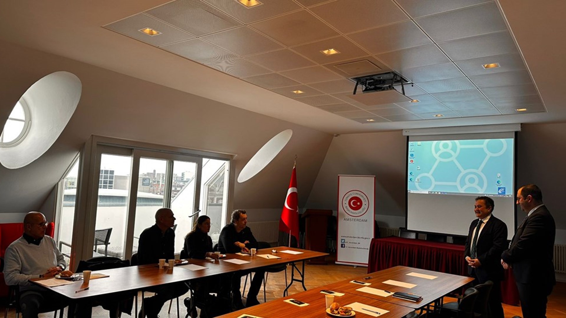 The meeting, hosted by the Consulate General of the Republic of Türkiye in Amsterdam, was attended by senior representatives and experts of the Dutch Labour Insurance Institution (UWV) and officials from The Hague Counsellor's Office and Deventer Attaché Office.
