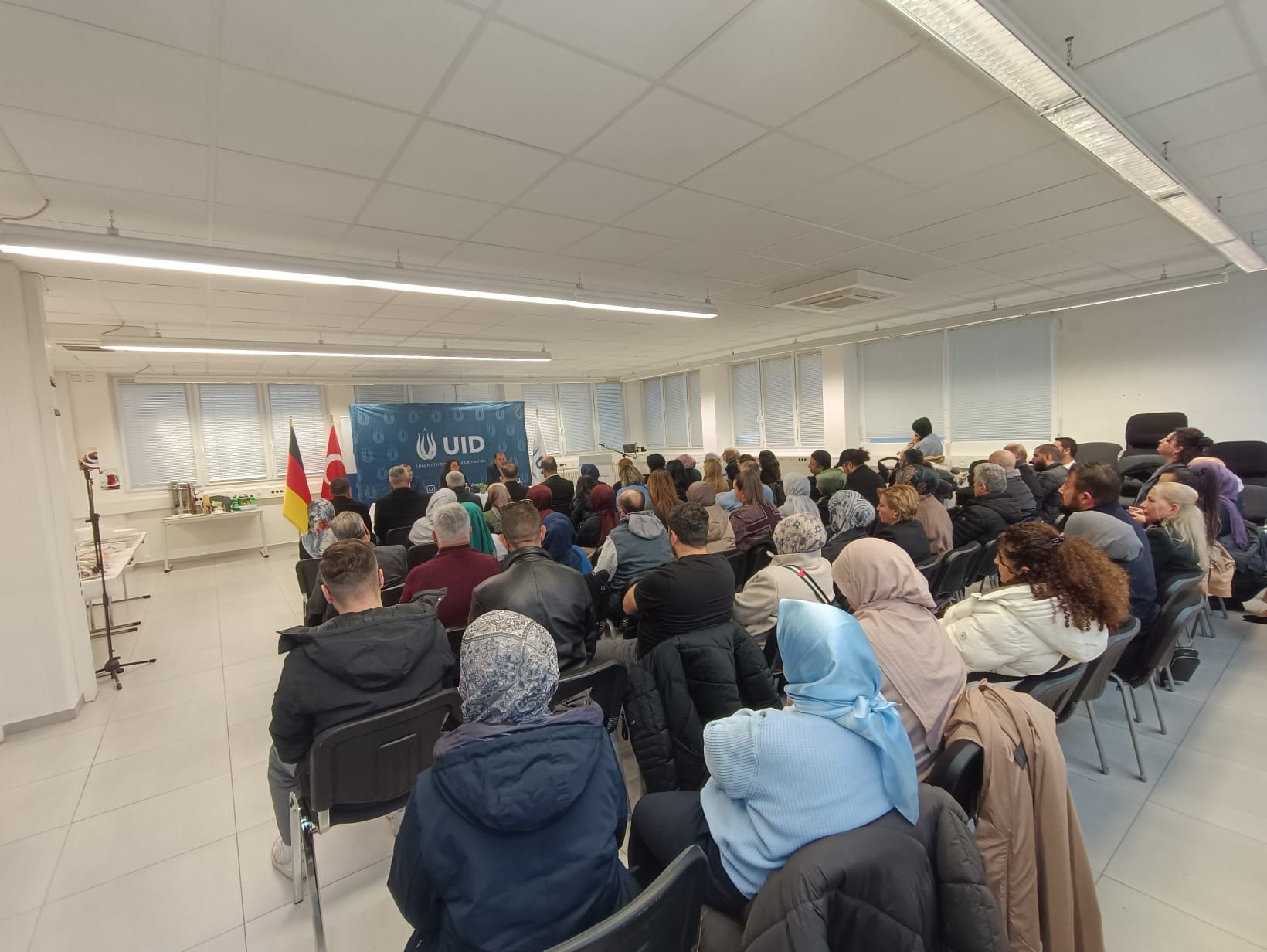 Our Labour and Social Security Attaché’s Office Held Informative Meetings for Public in Stuttgart