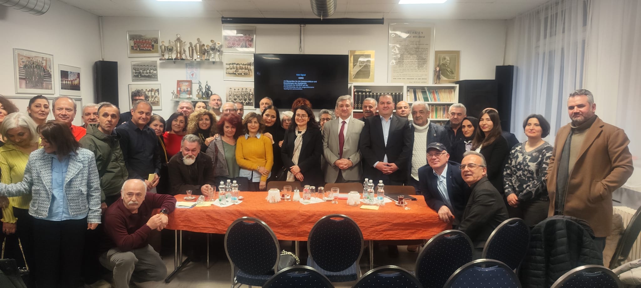 Our Labour and Social Security Attaché’s Office Held Informative Meetings for Public in Stuttgart