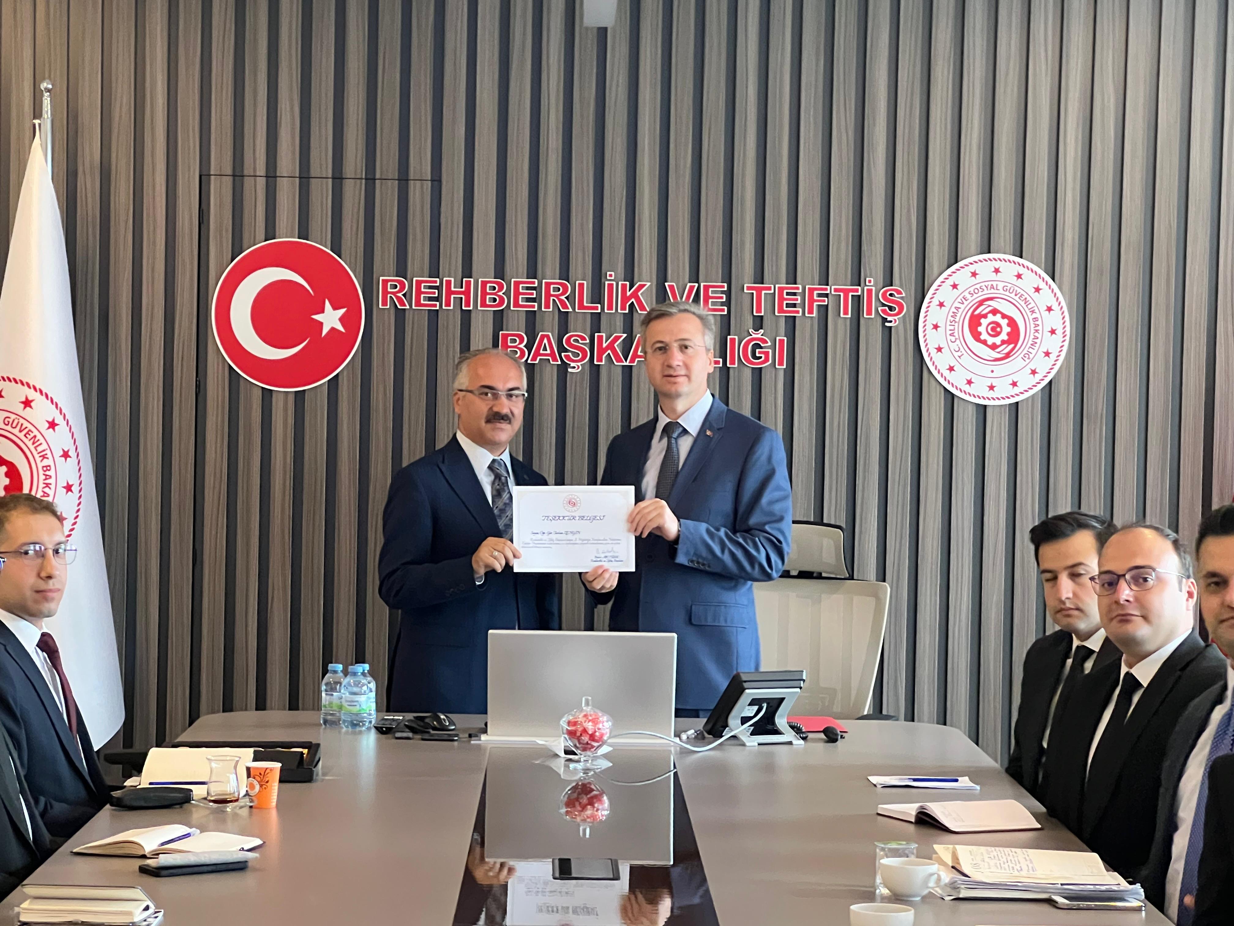 İş müfettişi yardımcılarının yetiştirme eğitimi gerçekleştirilen açılış dersleri ile başladı.