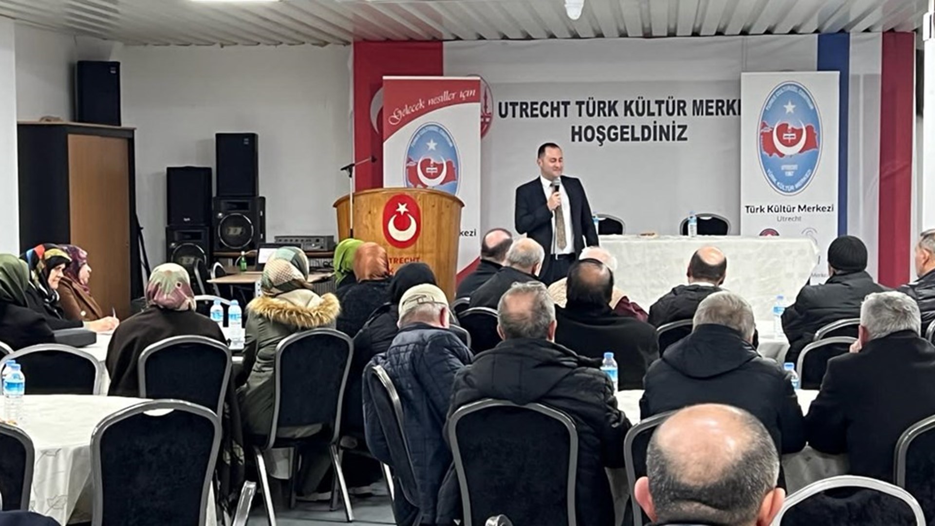 Amsterdam'da ve Utrecht'te Vatandaş Bilgilendirme Toplantıları