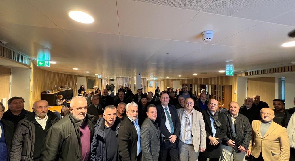 Our Labour and Social Security Attaché’s Office in The Hague met with our citizens at the HDV Ahi Evran Mosque.