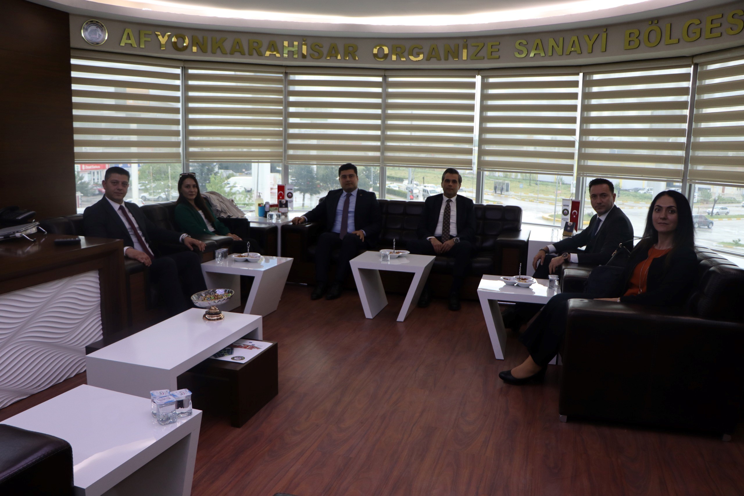 Rehberlik ve Teftiş Başkanlığı tarafından Afyonkarahisar Organize Sanayi Bölgesi Müdürlüğünde, 14 Mayıs 2026 tarihinde iş sağlığı ve güvenliği ile işin yürütümü teftişleri hakkında bilgilendirme toplantısı düzenlendi. 