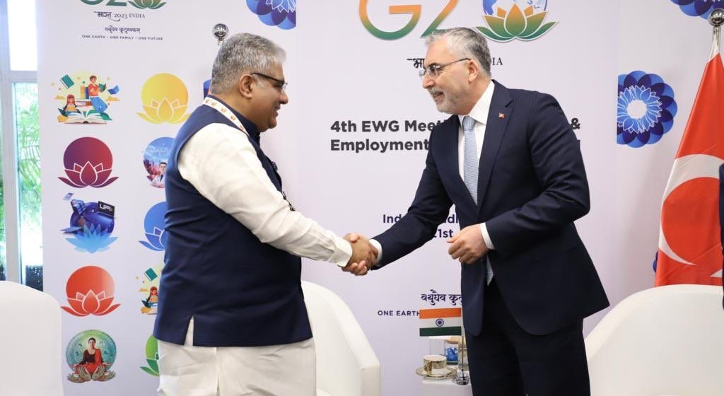 Minister of Labour and Social Security Vedat Işıkhan met with his counterparts from Indonesia, India, Brazil and the Netherlands in India, where G20 Labour and Employment Ministers’ Meeting was held.