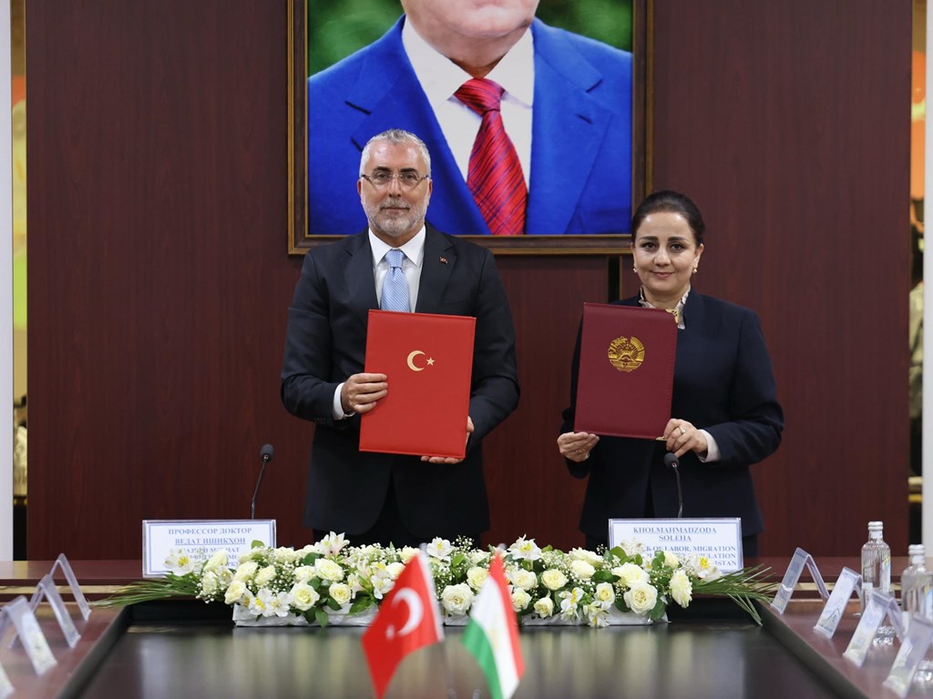 Bakan Işıkhan, Tacikistan’da Temaslarda Bulundu