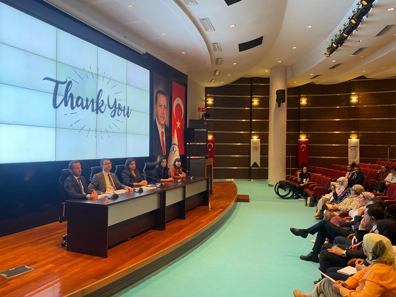 Within the scope of the “Hiya-MENA Initiative” which is organized by the German Agency for International Cooperation (Deutsche Gesellschaft für Internationale Zusammenarbeit – GIZ) on behalf of the German Federal Ministry for Economic Cooperation and Development (BMZ) and targeting Middle Eastern and North African countries, a workshop was hosted by our Ministry at the Social Security Institution Erdoğan Özen Meeting Hall on September 30, 2025.