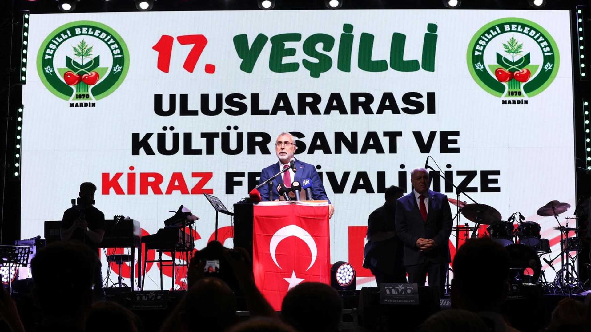 Bakan Işıkhan, Mardin’de Temaslarda Bulundu