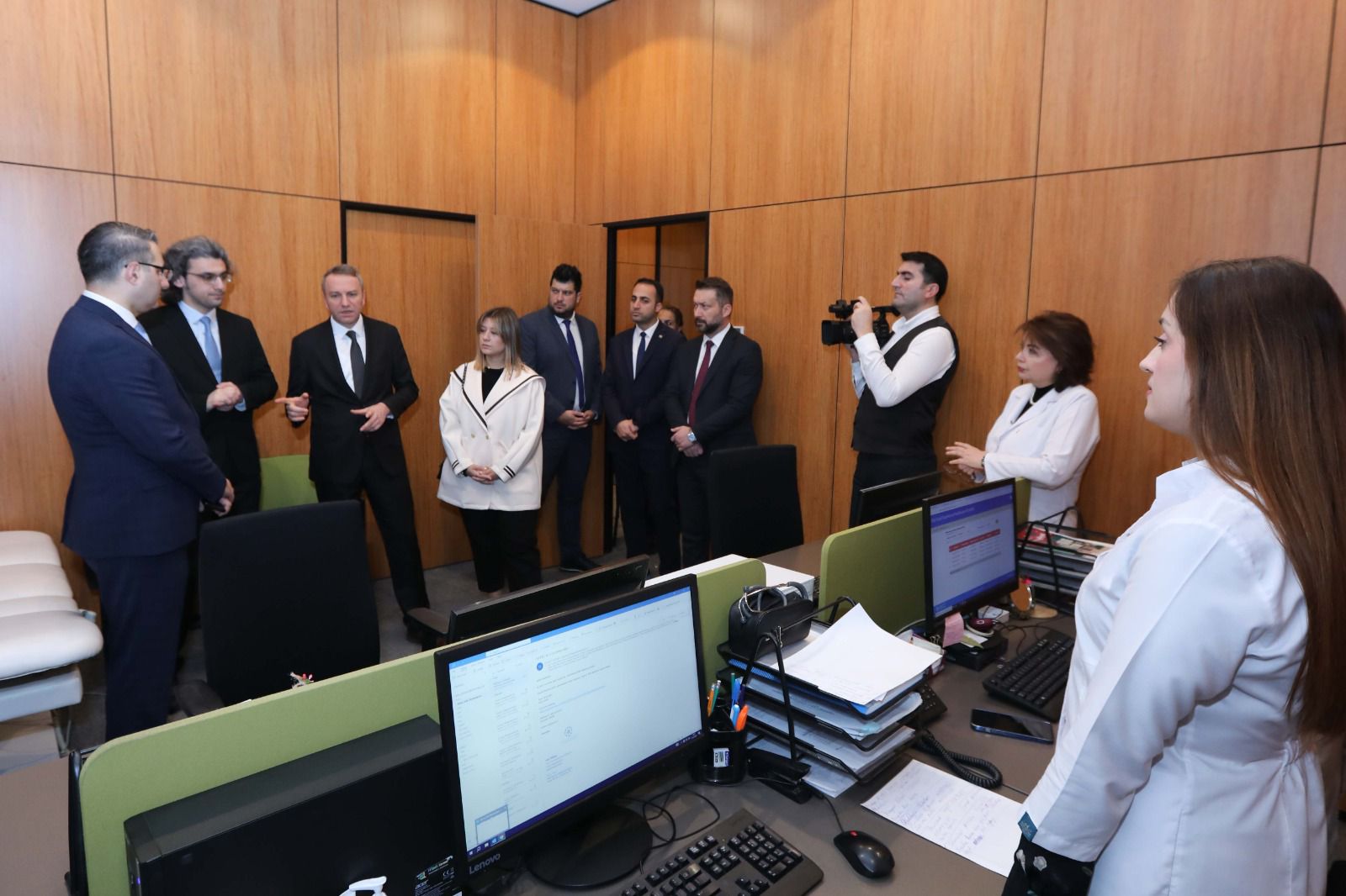 Genel Müdürlüğümüz, 16-19 Aralık 2024 tarihlerinde Azerbaycan’a çalışma ziyareti gerçekleştirdi. İş sağlığı ve güvenliği alanında yürütülecek faaliyetler doğrultusunda gerçekleştirilen ziyaret, çalışma hayatı ve sosyal güvenlik alanlarında da iş birliğini geliştirme yolunda önemli bir adım oldu.