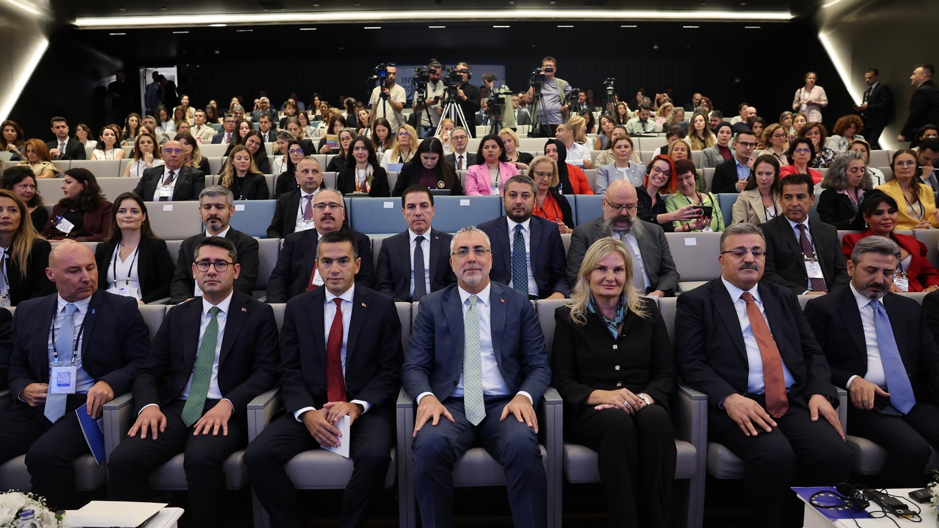 Bakan Işıkhan, TİSK’in “İmalat Sanayisinde Kadınların Güçlenmesine Yönelik Model Geliştirme Projesi” Uluslararası Konferansı’na Katıldı