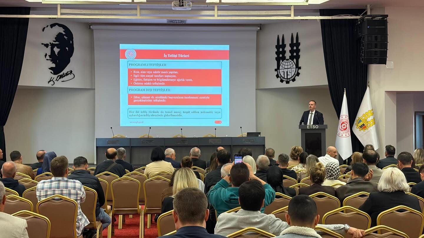 29 Nisan 2026 tarihinde İstanbul Rehberlik ve Teftiş Grup Başkanlığı ile Edirne Ticaret ve Sanayi Odası (ETSO) iş birliğinde; “İşin Yürütümü ile İş Sağlığı ve Güvenliği Teftişleri” hakkında bilgilendirme toplantısı düzenlendi.