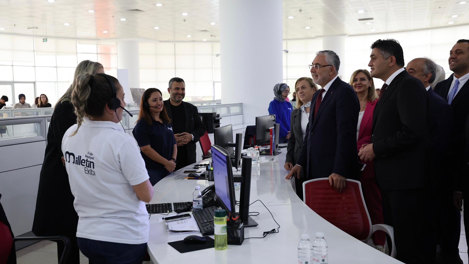 Bakan Işıkhan, İzmir’de Ziyaretlerde Bulundu